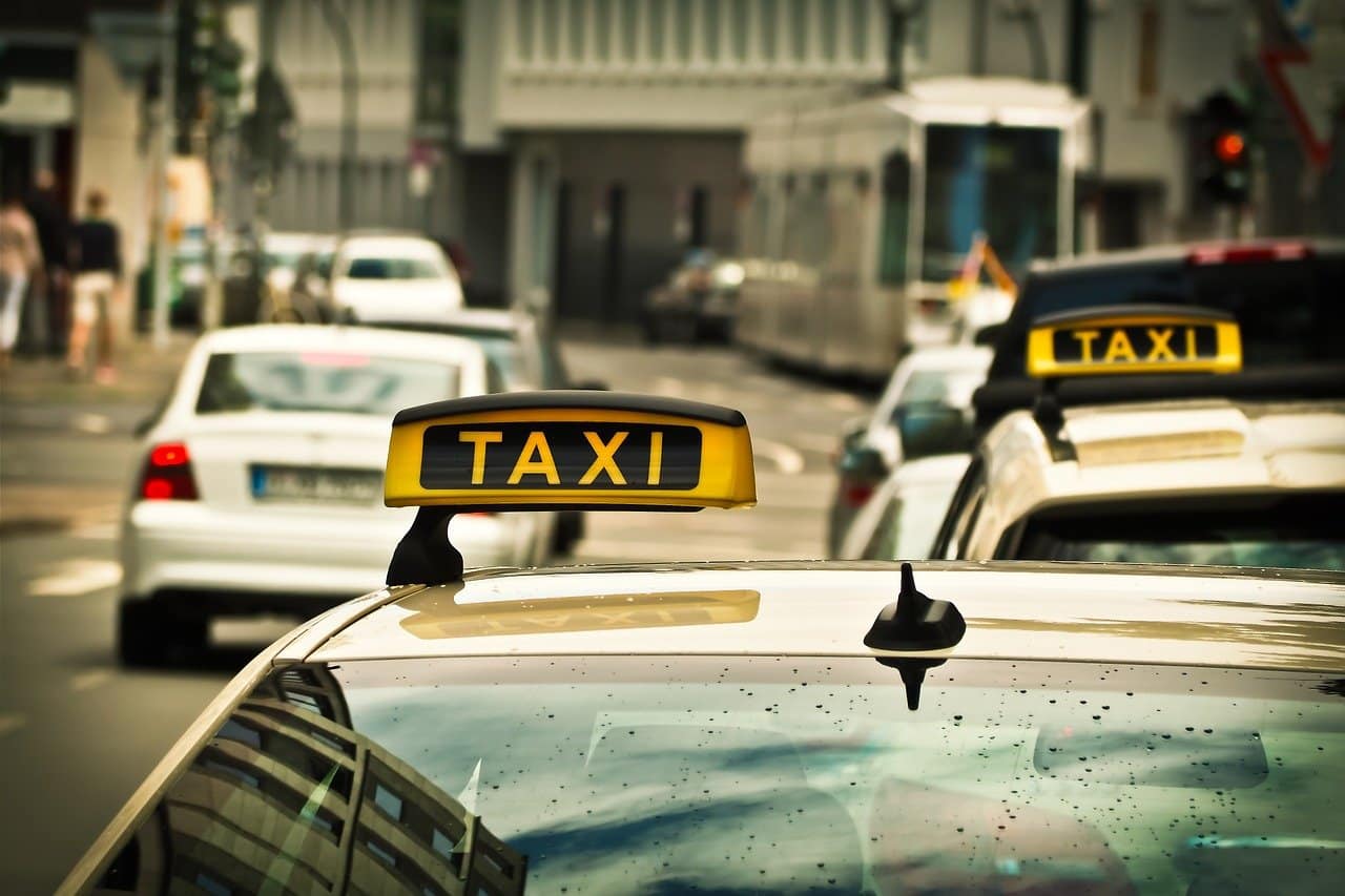 cars with taxi board